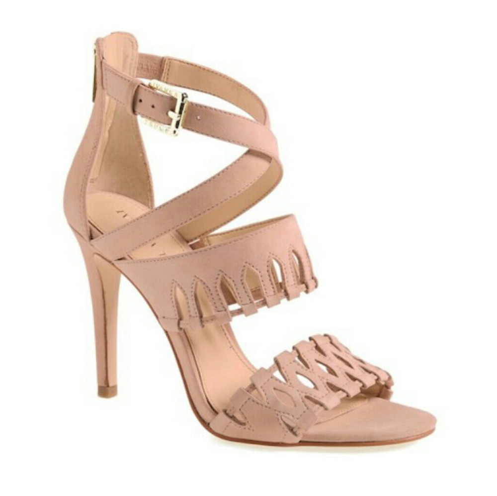 Ivanka trump drita laser cut heel